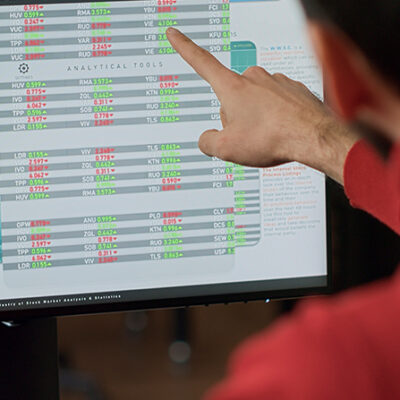 <span>The Importance of Setting Stop-Loss Orders:</span> Protecting Your Portfolio